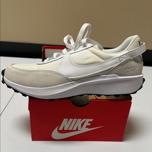 Nike Waffle Debut Women’s Sneakers NIB